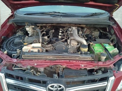 Used Toyota Innova MT 2004-2011 car at low price