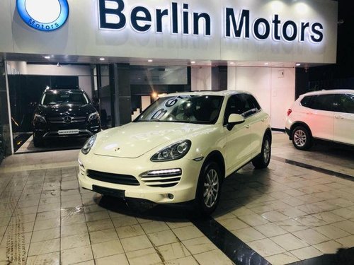 Used Porsche Cayenne AT 2009-2014 car at low price