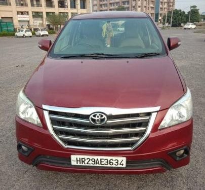 Used Toyota Innova MT 2004-2011 car at low price