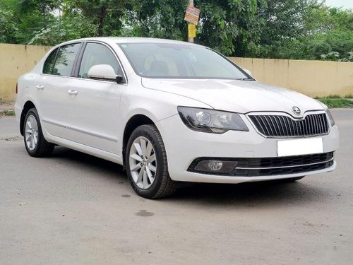 2014 Skoda Superb  Elegance 1.8 TSI AT for sale