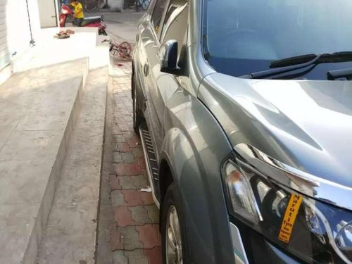 Used 2016 Mahindra XUV 500 MT for sale 