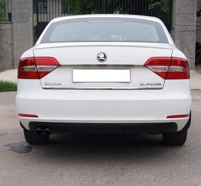 2014 Skoda Superb  Elegance 1.8 TSI AT for sale