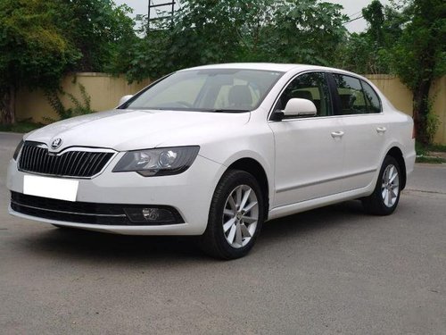 2014 Skoda Superb  Elegance 1.8 TSI AT for sale