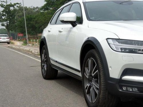 2018 Volvo V90 Cross Country AT for sale at low price