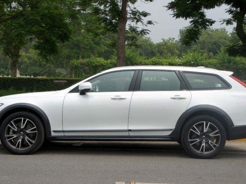 2018 Volvo V90 Cross Country AT for sale at low price