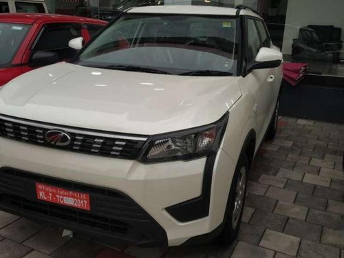 Mahindra XUV300 2019 MT for sale 