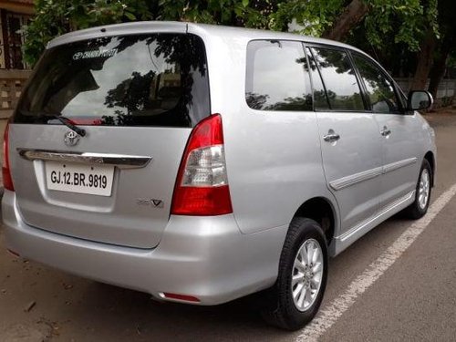 Used Toyota Innova MT 2004-2011 car at low price