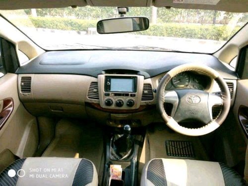 Used Toyota Innova MT car at low price