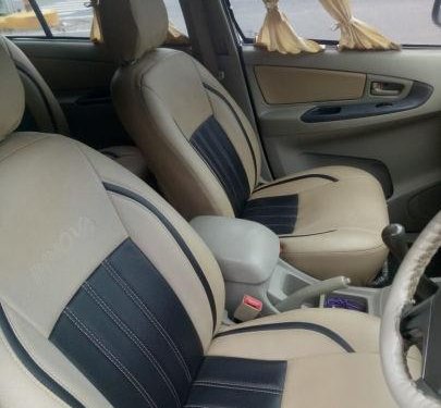 Used Toyota Innova MT 2004-2011 car at low price