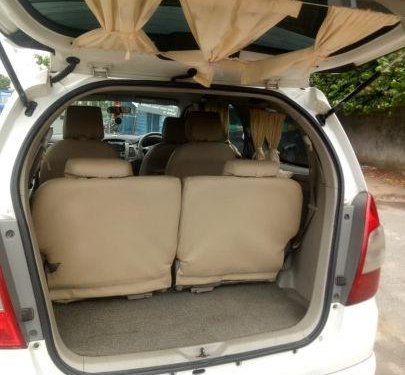 Used Toyota Innova MT 2004-2011 car at low price