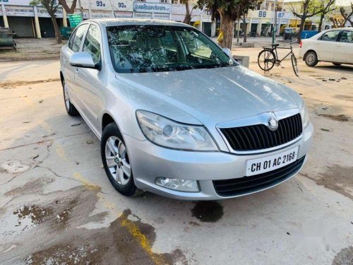 Skoda Laura Ambition 2.0 TDI CR MT 2010 for sale 