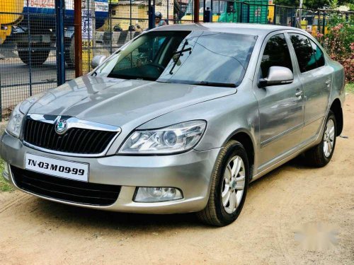 Skoda Laura Ambiente 2.0 TDI CR MT, 2010, Diesel for sale 