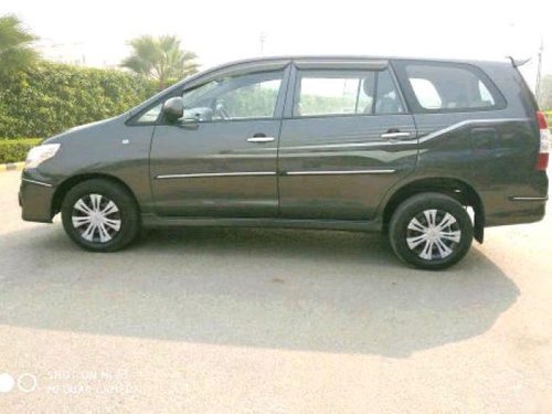 Used Toyota Innova MT car at low price