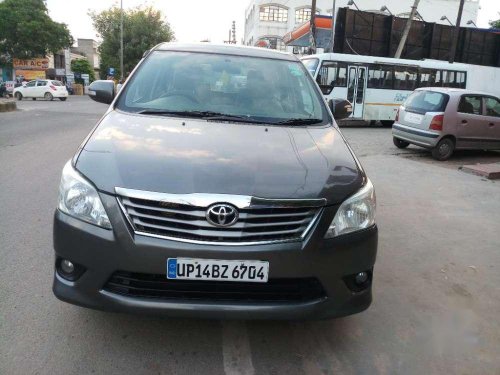 Toyota Innova 2.5 V 7 STR, 2013, Diesel MT for sale 