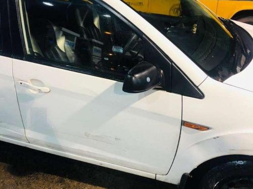 Used 2013 Figo Petrol ZXI  for sale in Kolkata