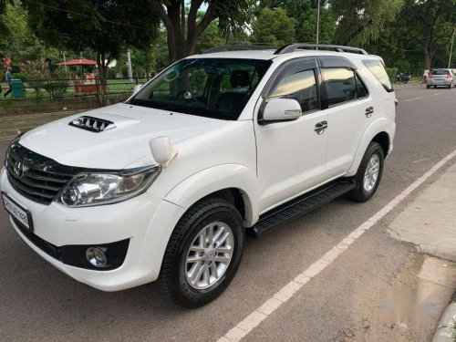 Toyota Fortuner 3.0 4x2 AT, 2014, Diesel for sale