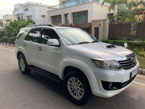 Toyota Fortuner 3.0 4x2 AT, 2014, Diesel for sale