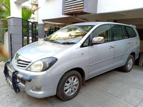 Toyota Innova 2.5 V 7 STR, 2011, Diesel AT for sale 