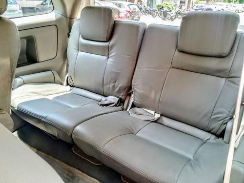 Used Toyota Innova MT 2004-2011 car at low price