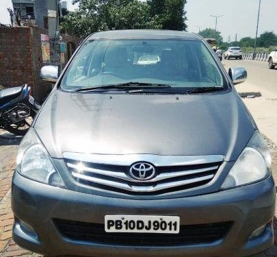 Toyota Innova 2004-2011 MT 2011 for sale