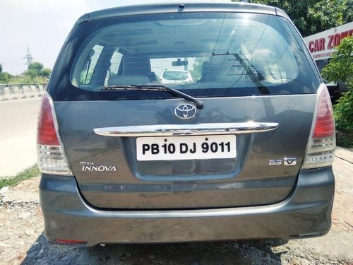 Toyota Innova 2004-2011 MT 2011 for sale