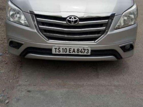 Used Toyota Innova 2.5 VX 7 STR MT at low price