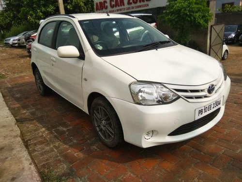 Used Toyota Etios Liva MT car at low price