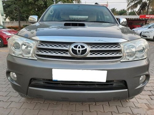 Used Toyota Fortuner 3.0 Diesel MT car at low price