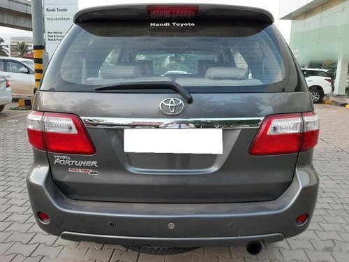 Used Toyota Fortuner 3.0 Diesel MT car at low price