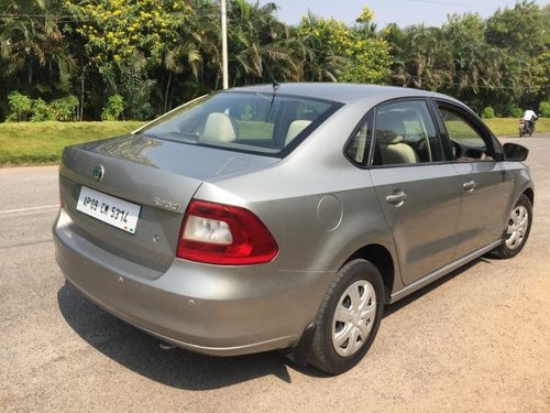 Used Skoda Rapid MT car at low price