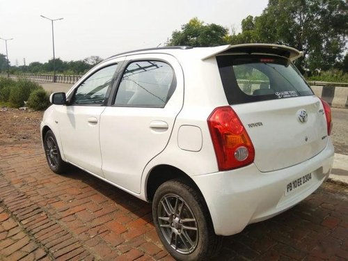 Used Toyota Etios Liva MT car at low price