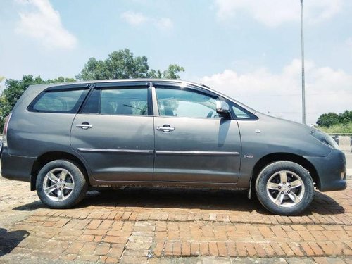 Toyota Innova 2004-2011 MT 2011 for sale