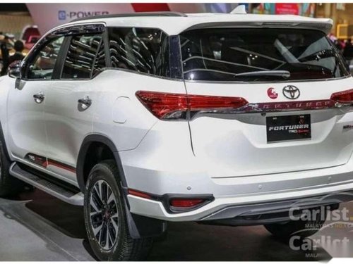 Used Toyota Fortuner 4x2 AT 2019 for sale 