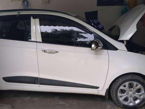 Used Hyundai Grand i10 Sportz 2015 MT for sale 