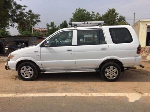 Chevrolet Tavera Elite LS - B3 10-Seater BS III, 2016, Diesel MT for sale 