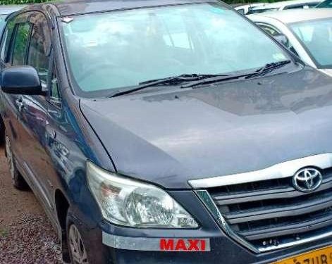 Used Toyota Innova 2.5 E MT car at low price