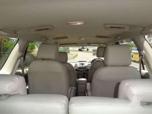 Used Toyota Innova 2.5 VX 7 STR AT car at low price