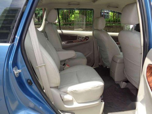 Used Toyota Innova 2.5 VX 7 STR AT car at low price