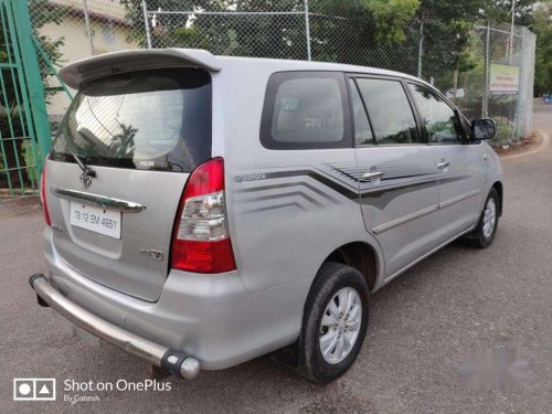 Toyota Innova 2.5 V 8 STR, 2010, Diesel MT for sale