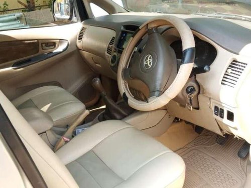 Toyota Innova 2005 MT for sale 