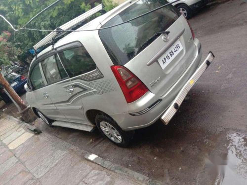 Toyota Innova 2.5 G4 8 STR, 2007, Diesel  MT for sale