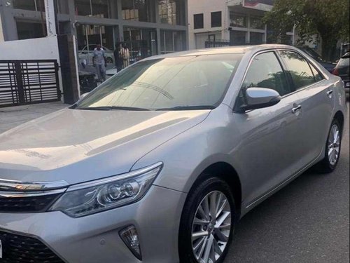 Toyota Camry AT 2015 for sale