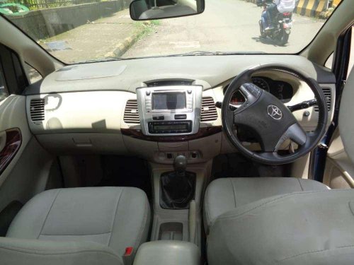 Used Toyota Innova 2.5 VX 7 STR AT car at low price