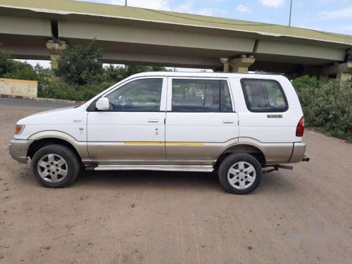 Used Chevrolet Tavera MT car at low price