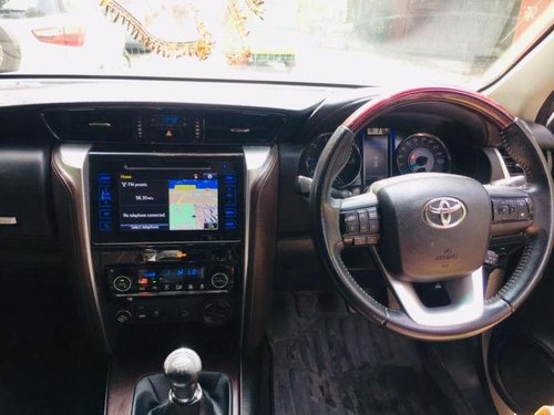 Used Toyota Fortuner 4x4 MT 2017 for sale