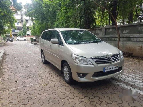 Toyota Innova 2.5 V 7 STR, 2012, Diesel MT for sale 