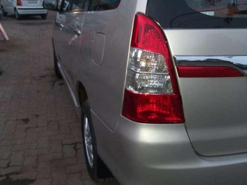 Toyota Innova 2.5 V 8 STR, 2012, Diesel MT for sale