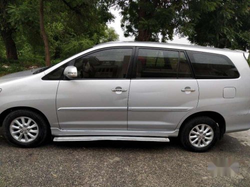 Toyota Innova 2013 MT for sale 