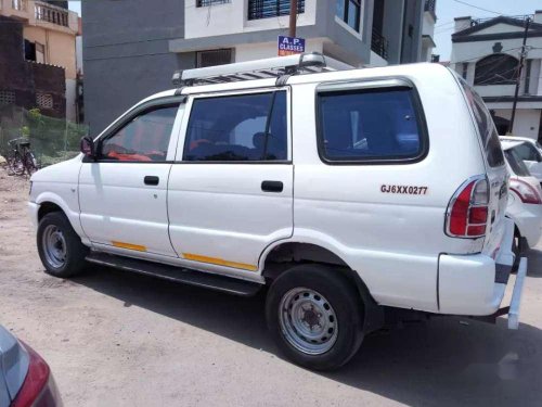 Chevrolet Tavera 2010 MT for sale 