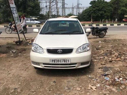 Toyota Corolla 2005 H1 MT for sale 